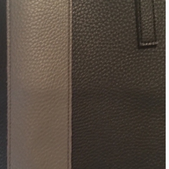 NIB  Vince Camuto Luck Vegan Leather Tote - Picture 7 of 8